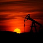 USA verlängern Sanktionsexemption für russisches Öl – Auswirkungen auf die Energiepreise
