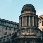 Commerzbank trotzt Übernahmeplänen von UniCredit